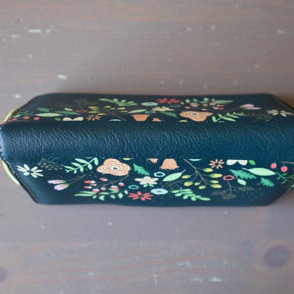 FLORAL WALLET - Picture 2 of 7